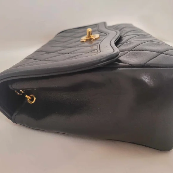 Chanel Black Quilted Leather Shoulder Bag - Picture 9 of 15